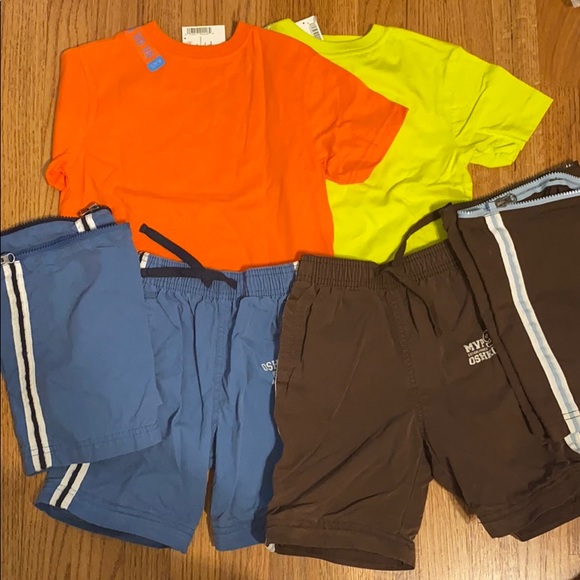 4 pieces boys size 4T - Picture 2 of 7